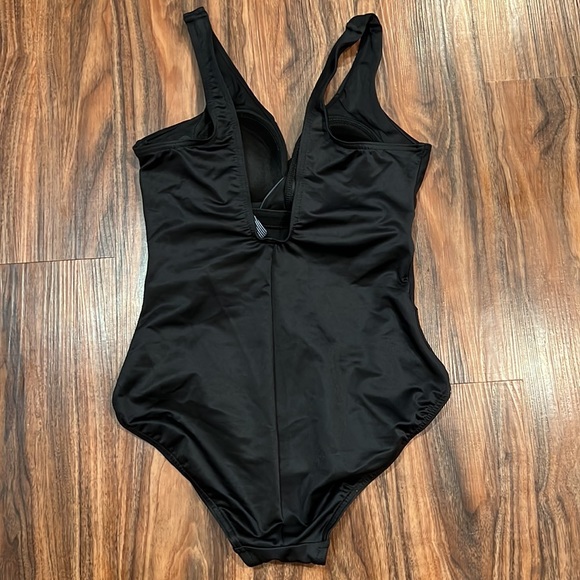 Miraclesuit Circe One Piece - Picture 11 of 16